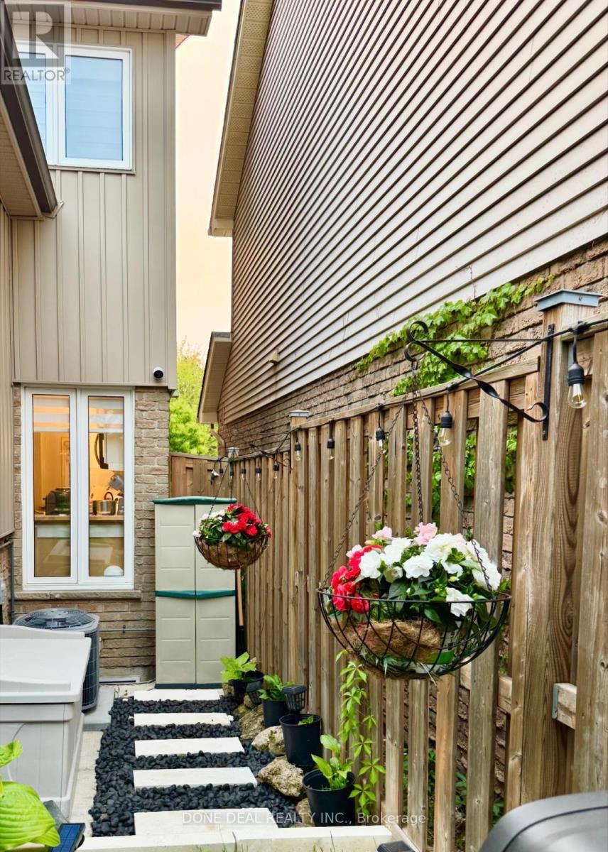 206 Harvest Drive, Milton (Bm Bronte Meadows), Ontario  L9T 4T3 - Photo 34 - W12445332