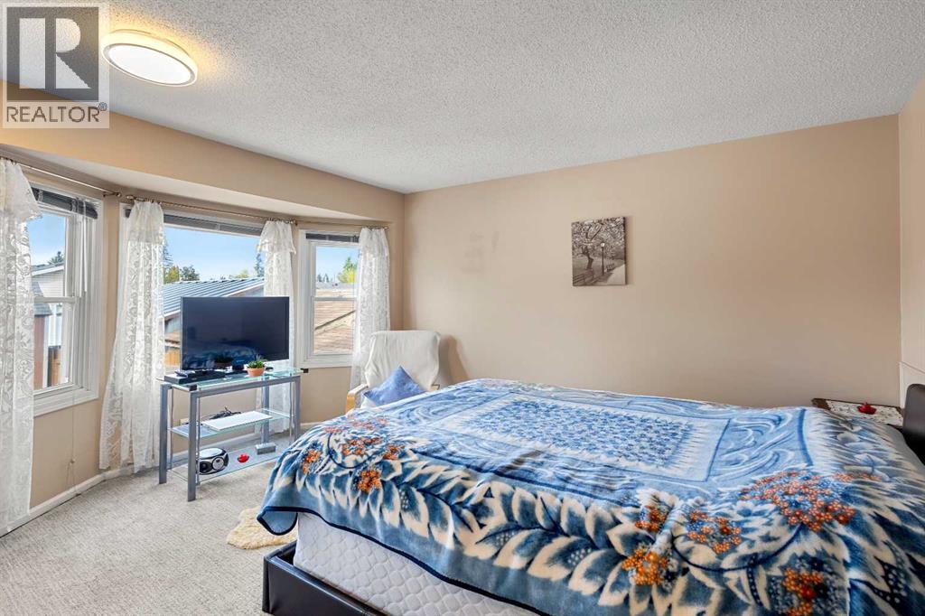 211 Abalone Place Ne, Calgary, Alberta  T2A 6S2 - Photo 13 - A2261773