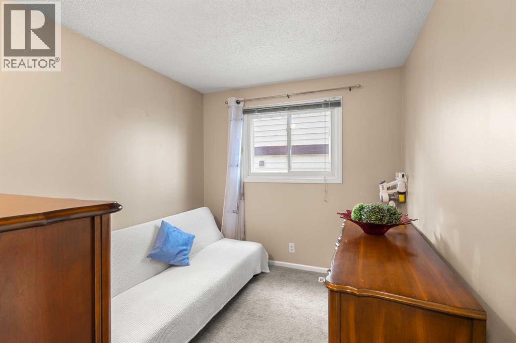 211 Abalone Place Ne, Calgary, Alberta  T2A 6S2 - Photo 17 - A2261773