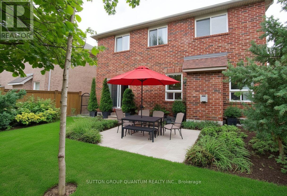 491 Pettit Trail, Milton, Ontario  L9T 6N9 - Photo 2 - W12445338