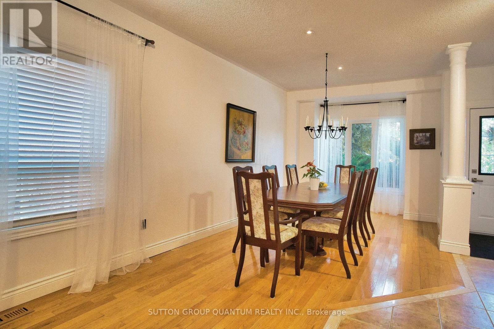 491 Pettit Trail, Milton, Ontario  L9T 6N9 - Photo 21 - W12445338