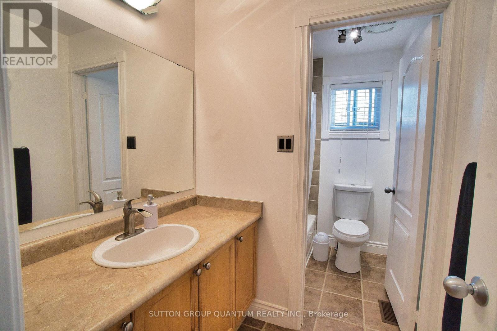 491 Pettit Trail, Milton, Ontario  L9T 6N9 - Photo 37 - W12445338