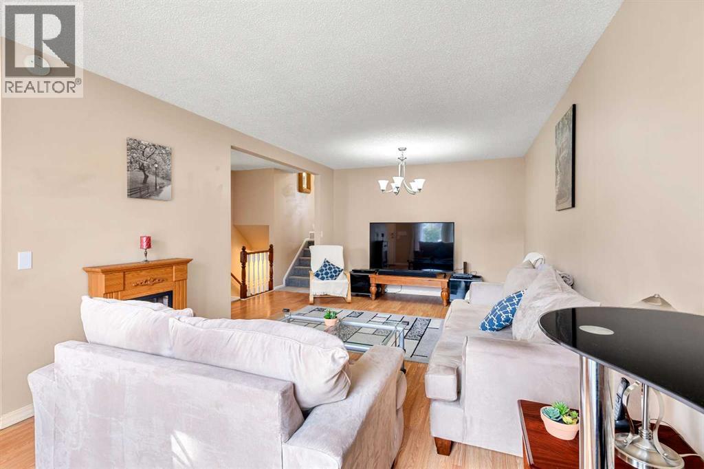 211 Abalone Place Ne, Calgary, Alberta  T2A 6S2 - Photo 3 - A2261773