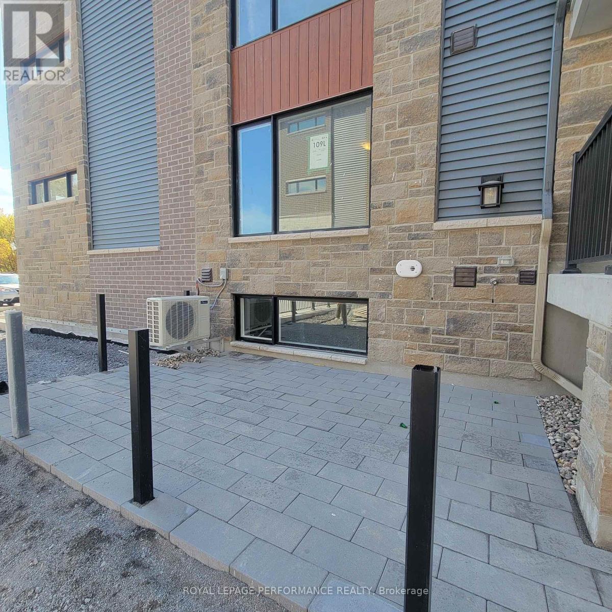 801 Arcadian Private, Ottawa, Ontario  K2T 0S8 - Photo 18 - X12445344
