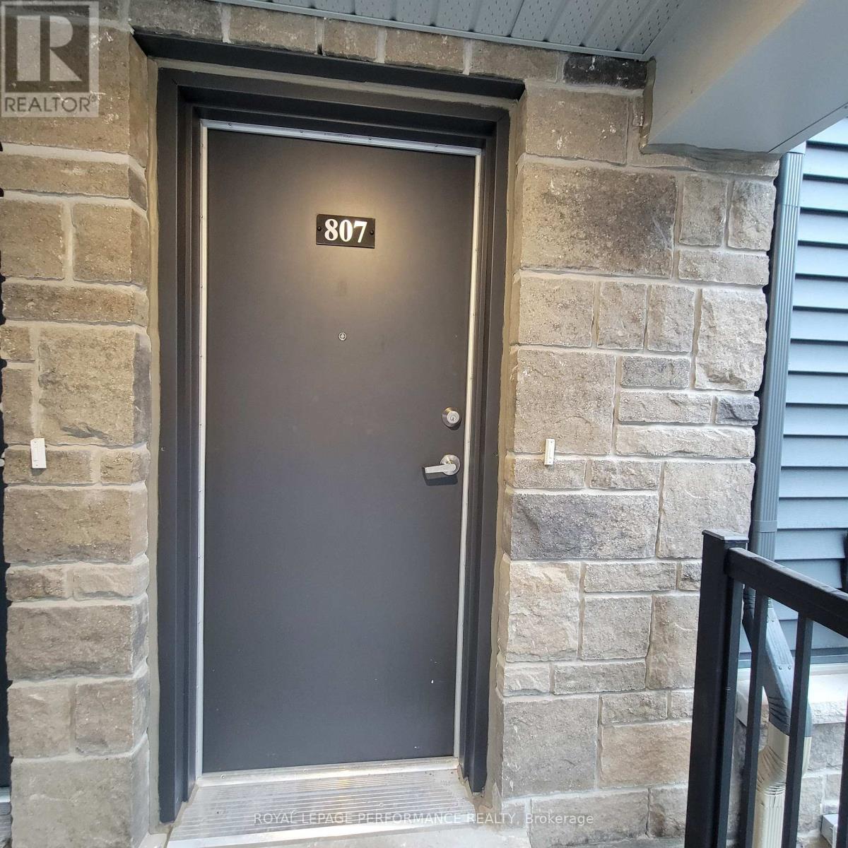 807 ARCADIAN PRIVATE, Ottawa, Ontario
