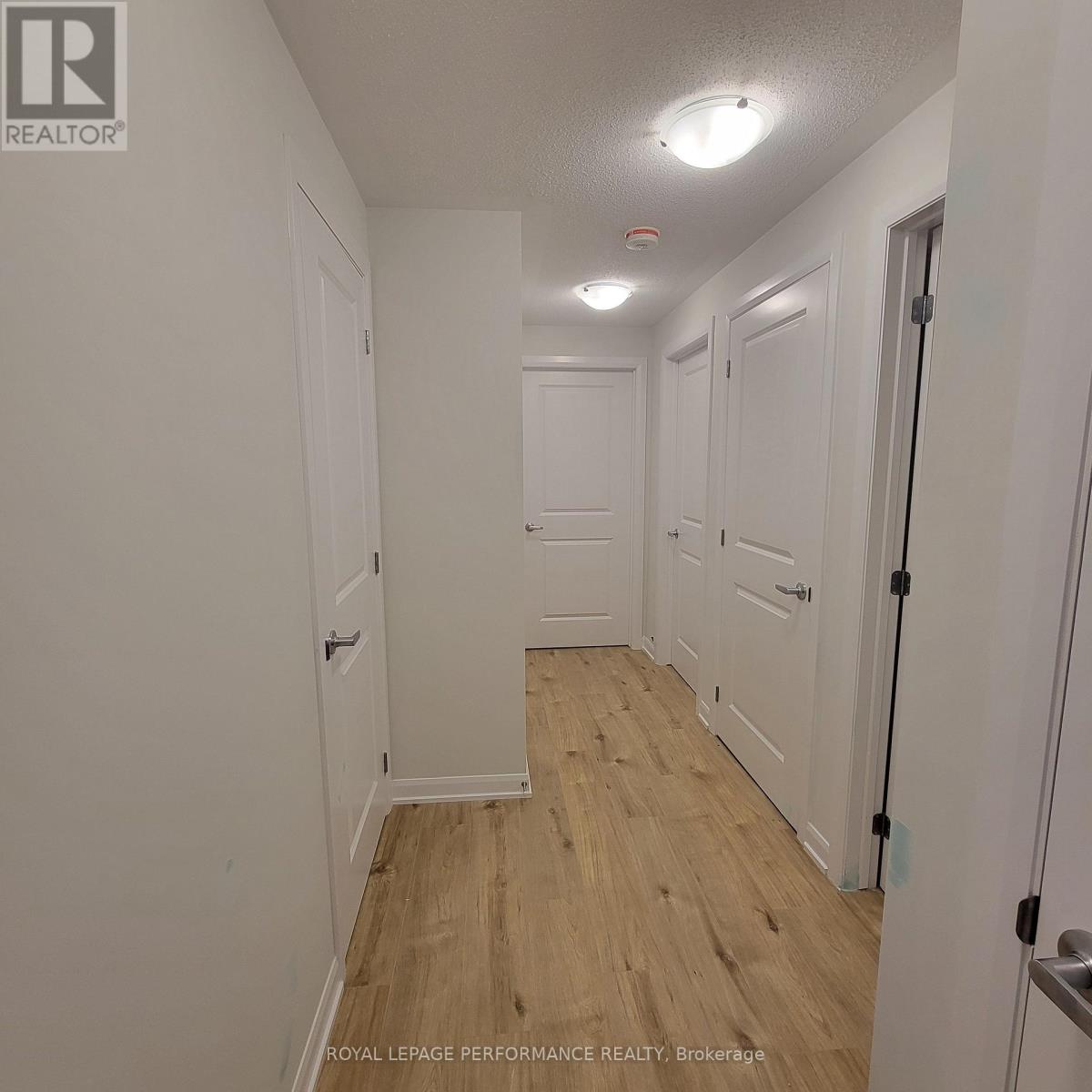 807 Arcadian Private, Ottawa, Ontario  K2T 0R8 - Photo 12 - X12445346