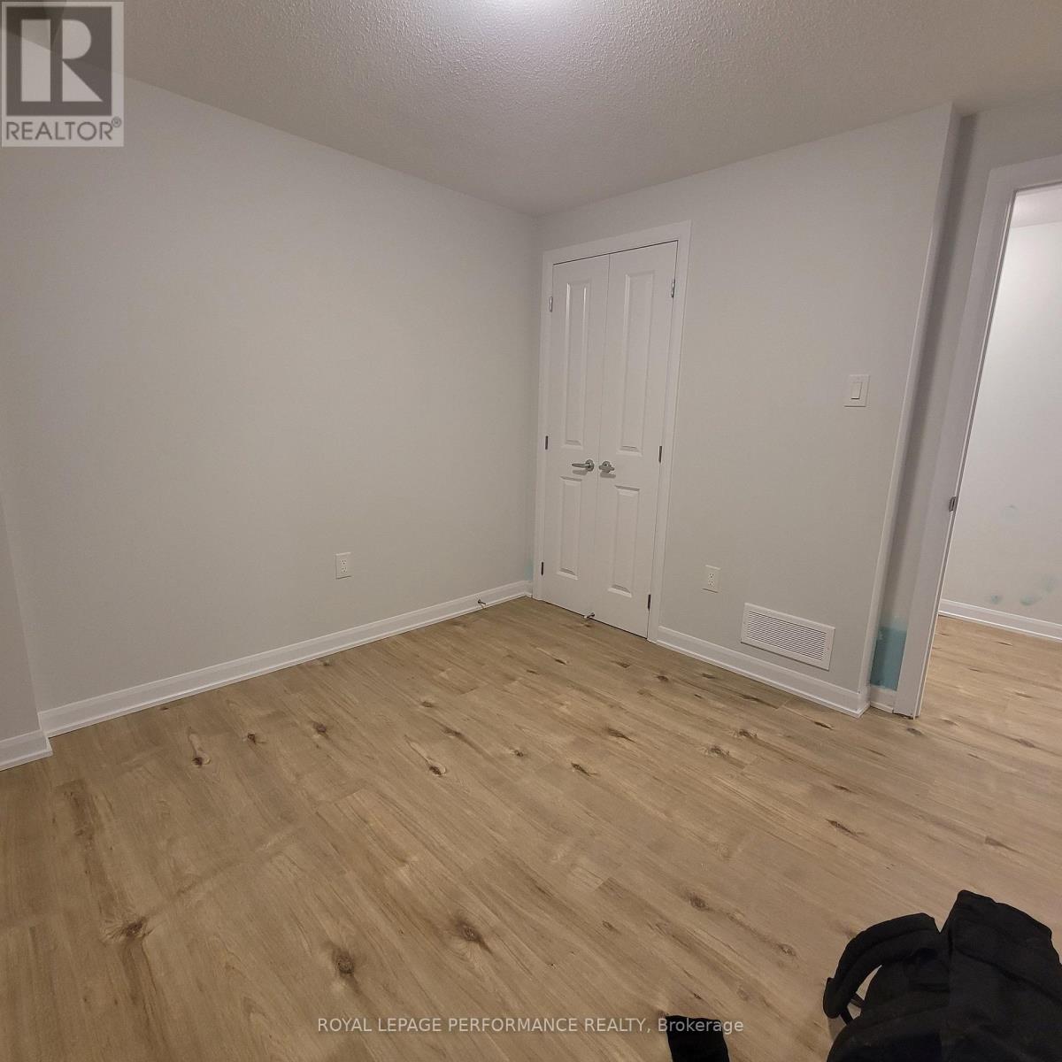 807 Arcadian Private, Ottawa, Ontario  K2T 0R8 - Photo 13 - X12445346