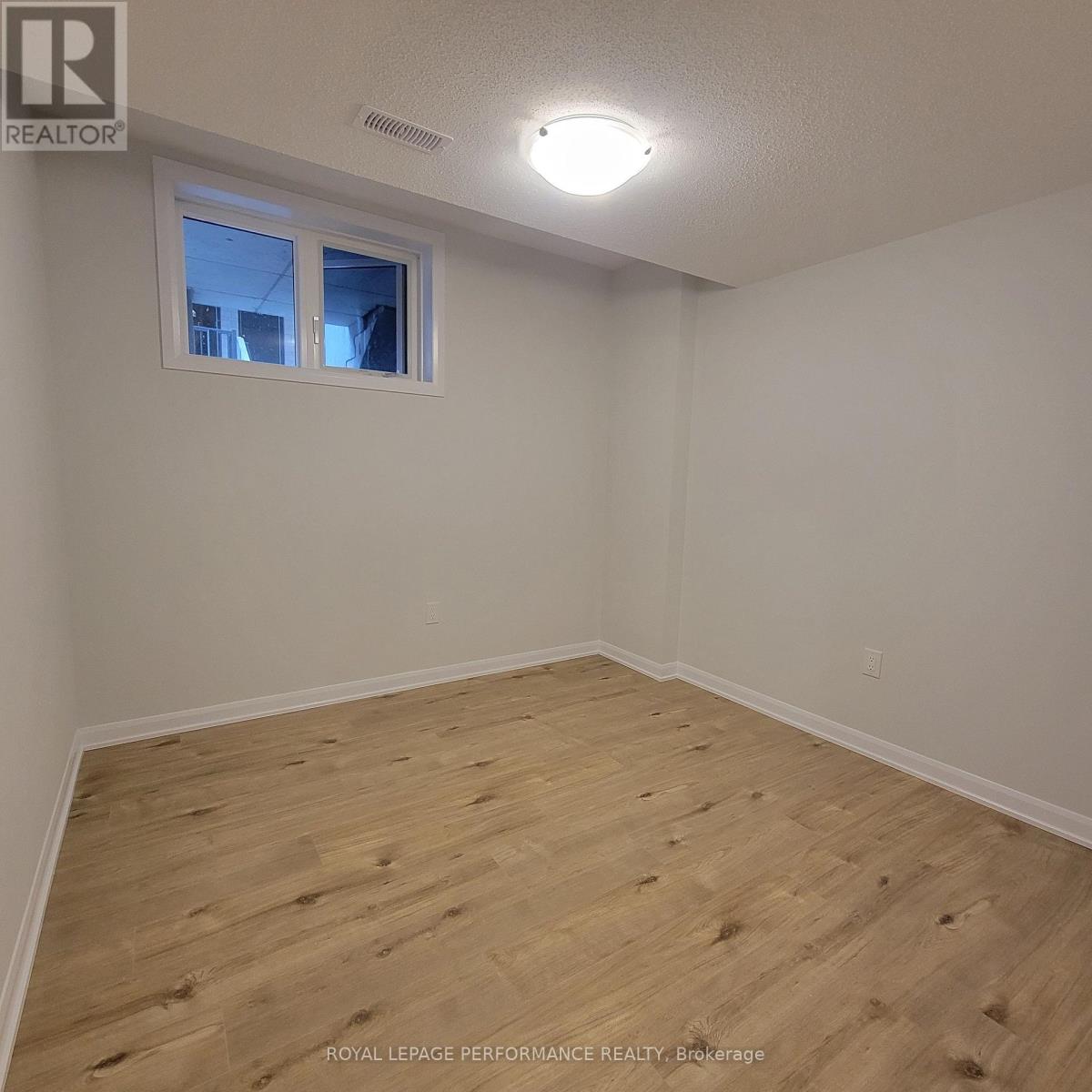 807 Arcadian Private, Ottawa, Ontario  K2T 0R8 - Photo 14 - X12445346