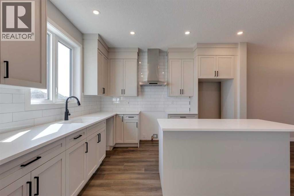 53 Southborough Lane, Cochrane, Alberta  T4C 2S6 - Photo 24 - A2262257