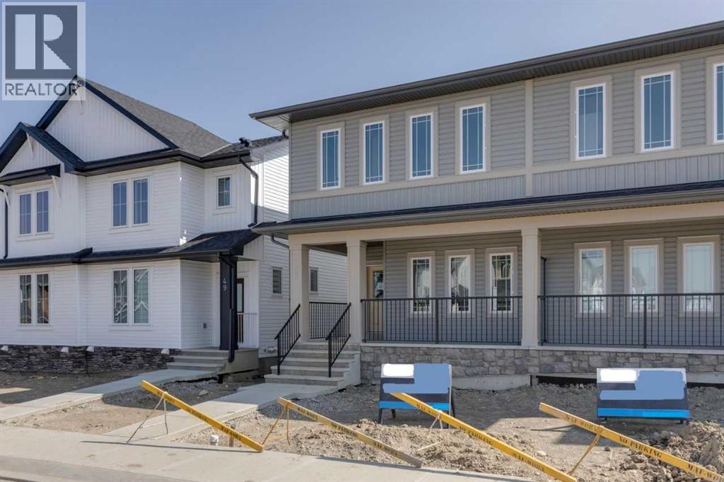 53 Southborough Lane, Cochrane, Alberta  T4C 2S6 - Photo 3 - A2262257