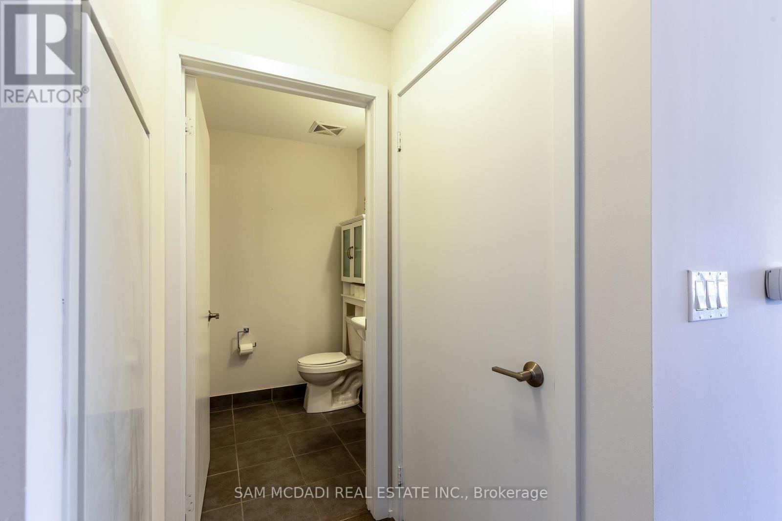 114 - 555 William Graham Drive, Aurora, Ontario  L4G 7C4 - Photo 19 - N12445336