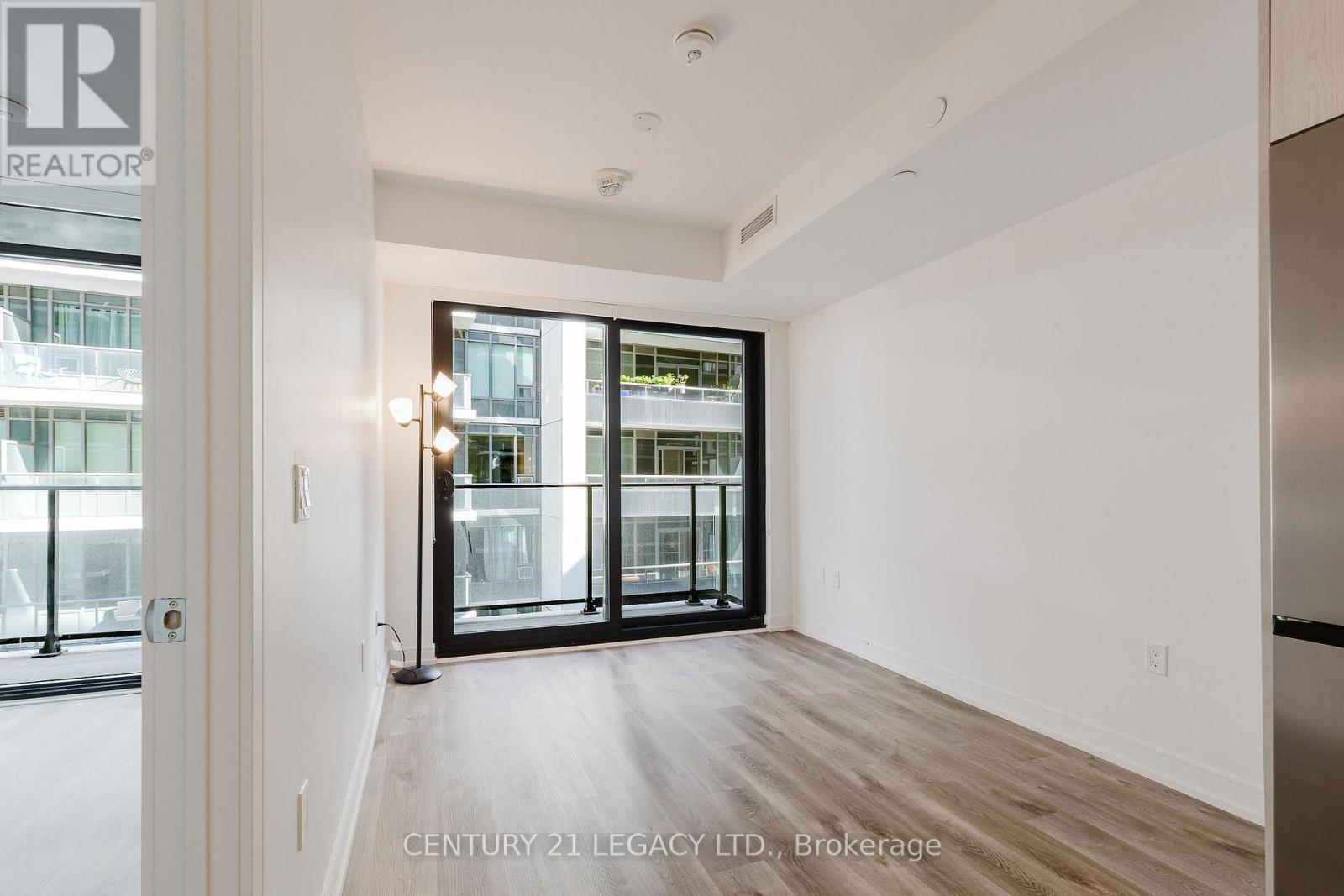1012 - 1 Jarvis Street, Hamilton, Ontario  L8R 3J2 - Photo 5 - X12382483