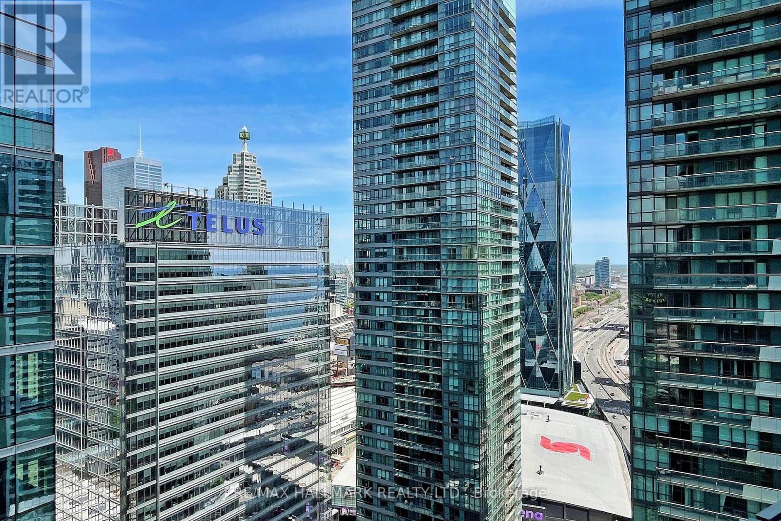3610 - 14 York Street, Toronto (Waterfront Communities), Ontario  M5J 2Z2 - Photo 3 - C12445354