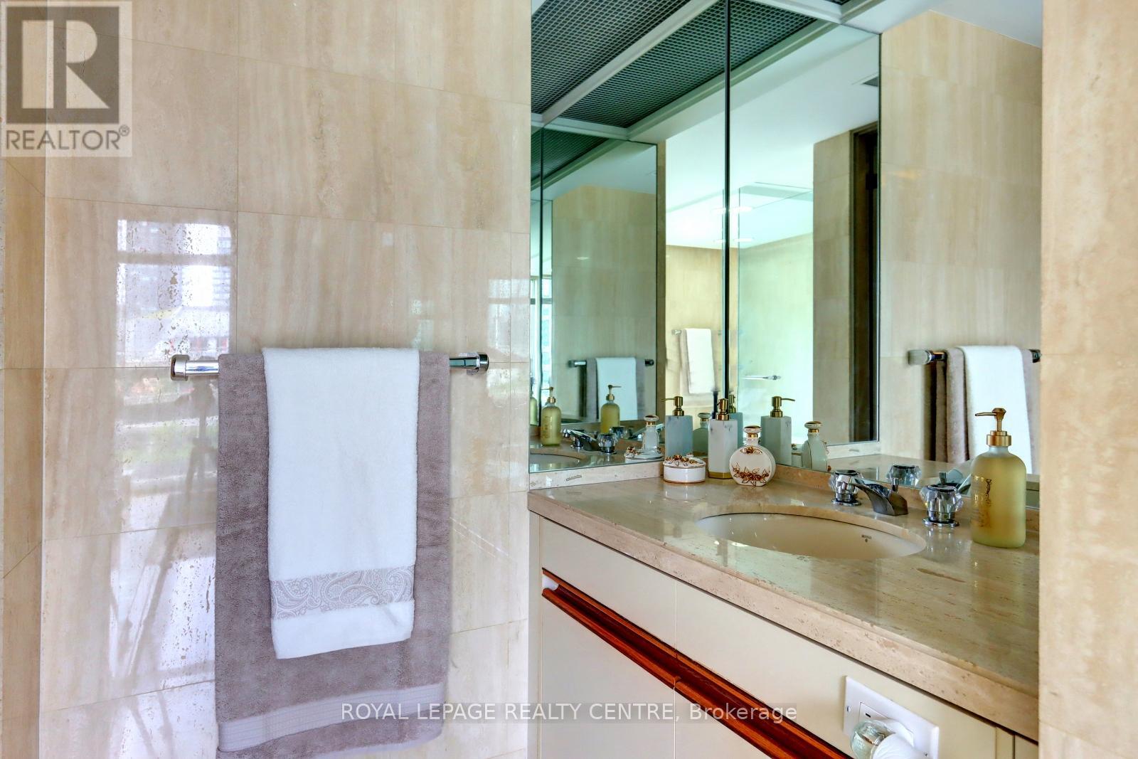 401w - 480 Queens Quay W, Toronto (Waterfront Communities), Ontario  M5V 2Y5 - Photo 32 - C12445373