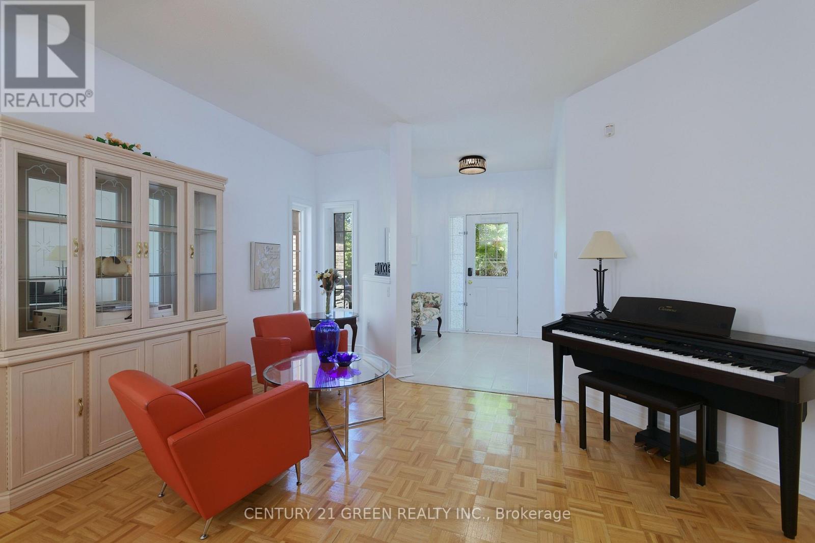 8 Lampman Drive, Toronto (Morningside), Ontario  M1E 5L1 - Photo 11 - E12445340