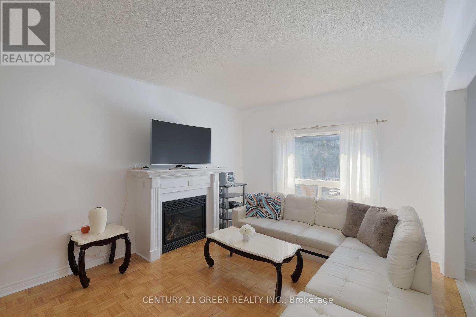 8 Lampman Drive, Toronto (Morningside), Ontario  M1E 5L1 - Photo 14 - E12445340