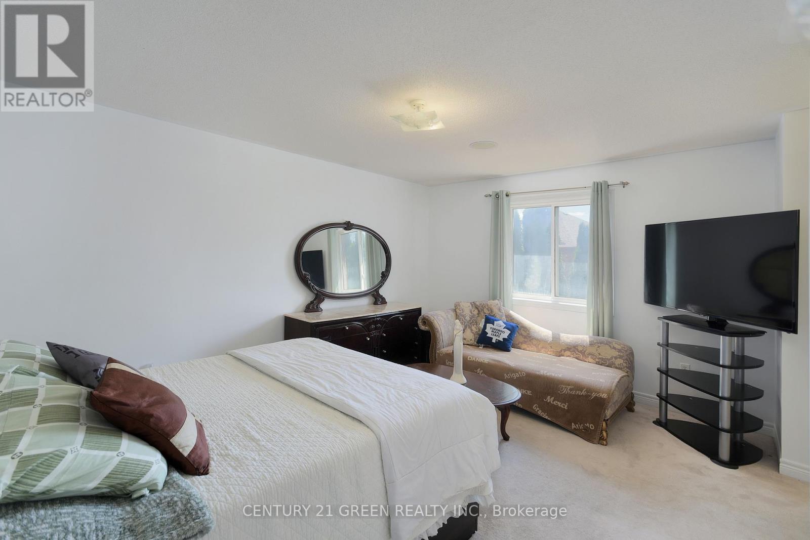 8 Lampman Drive, Toronto (Morningside), Ontario  M1E 5L1 - Photo 18 - E12445340