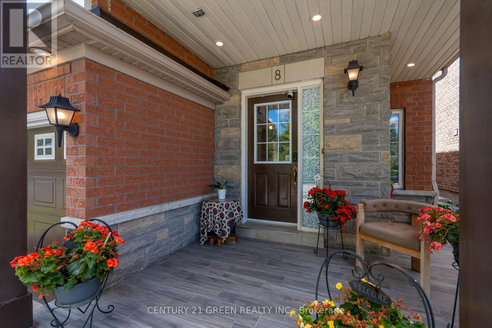 8 Lampman Drive, Toronto (Morningside), Ontario  M1E 5L1 - Photo 2 - E12445340