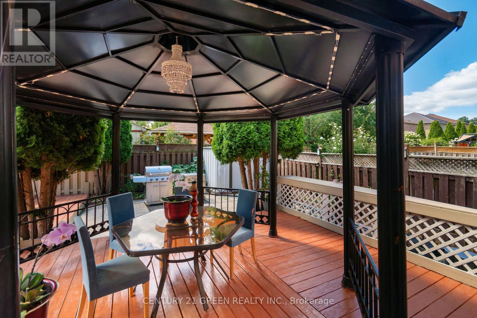 8 Lampman Drive, Toronto (Morningside), Ontario  M1E 5L1 - Photo 33 - E12445340