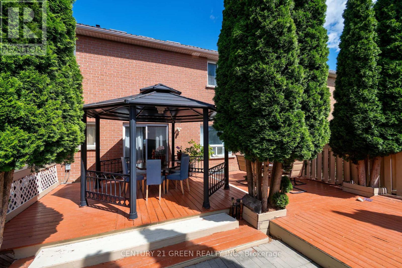 8 Lampman Drive, Toronto (Morningside), Ontario  M1E 5L1 - Photo 34 - E12445340