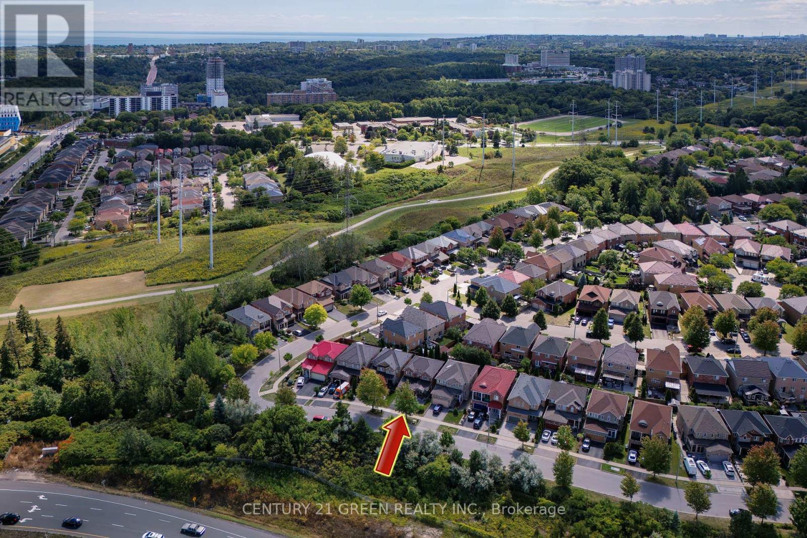 8 Lampman Drive, Toronto (Morningside), Ontario  M1E 5L1 - Photo 4 - E12445340