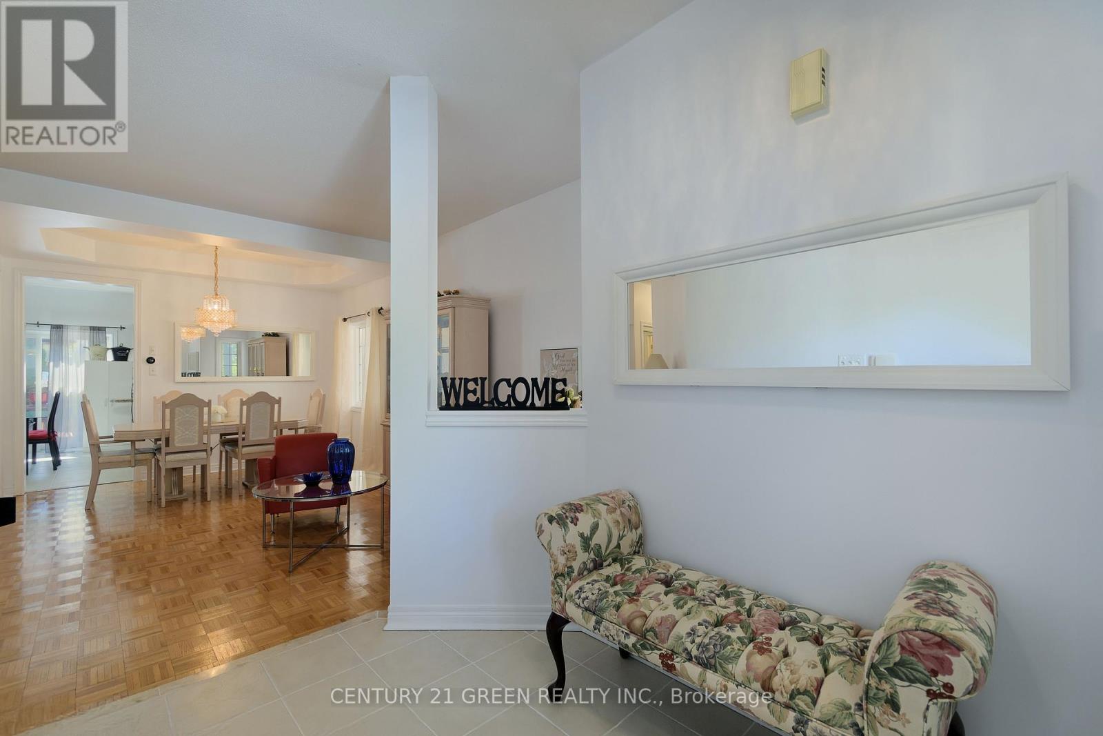 8 Lampman Drive, Toronto (Morningside), Ontario  M1E 5L1 - Photo 9 - E12445340