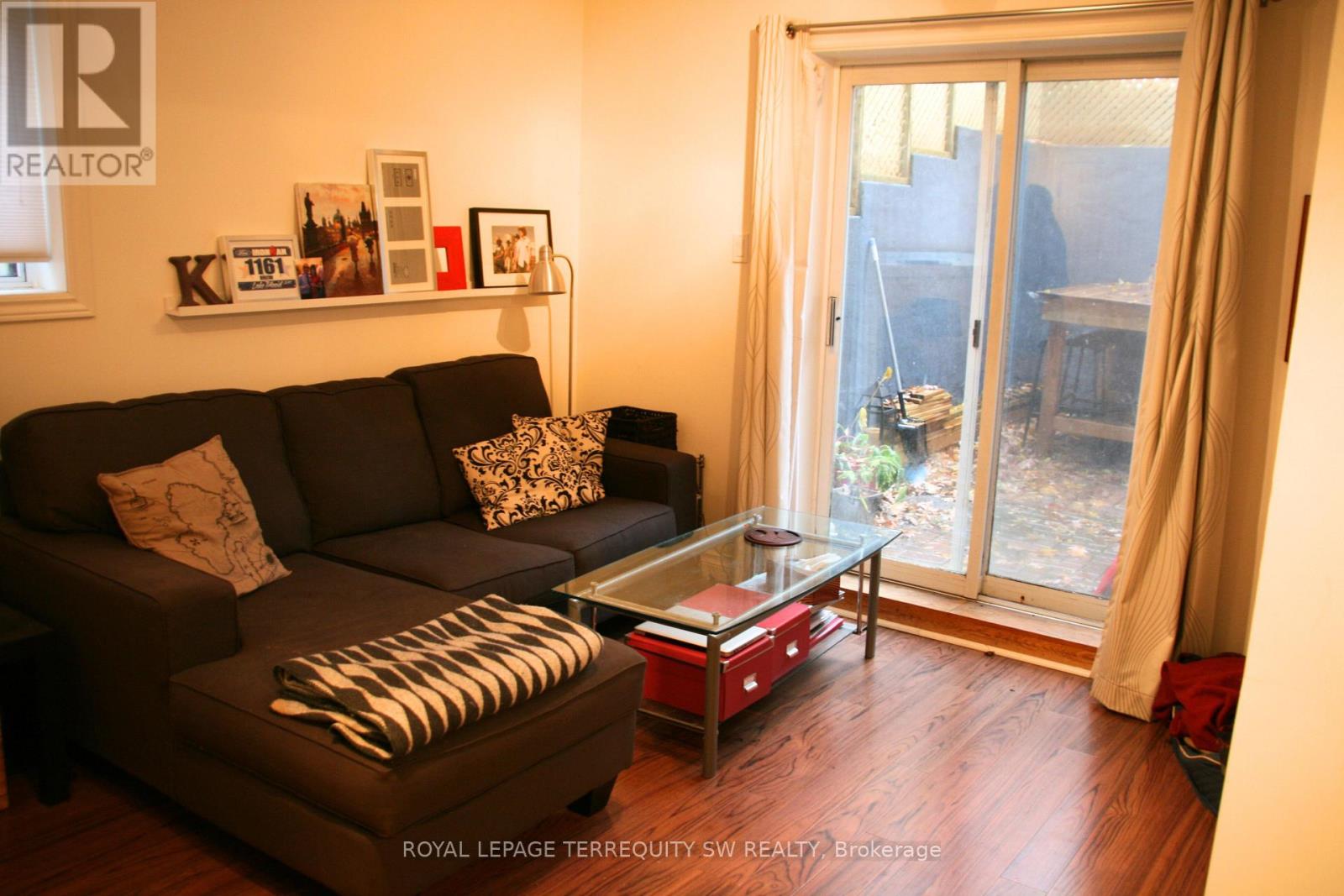 6 - 8 Casci Avenue, Toronto, Ontario  M4L 2K3 - Photo 3 - E12445375