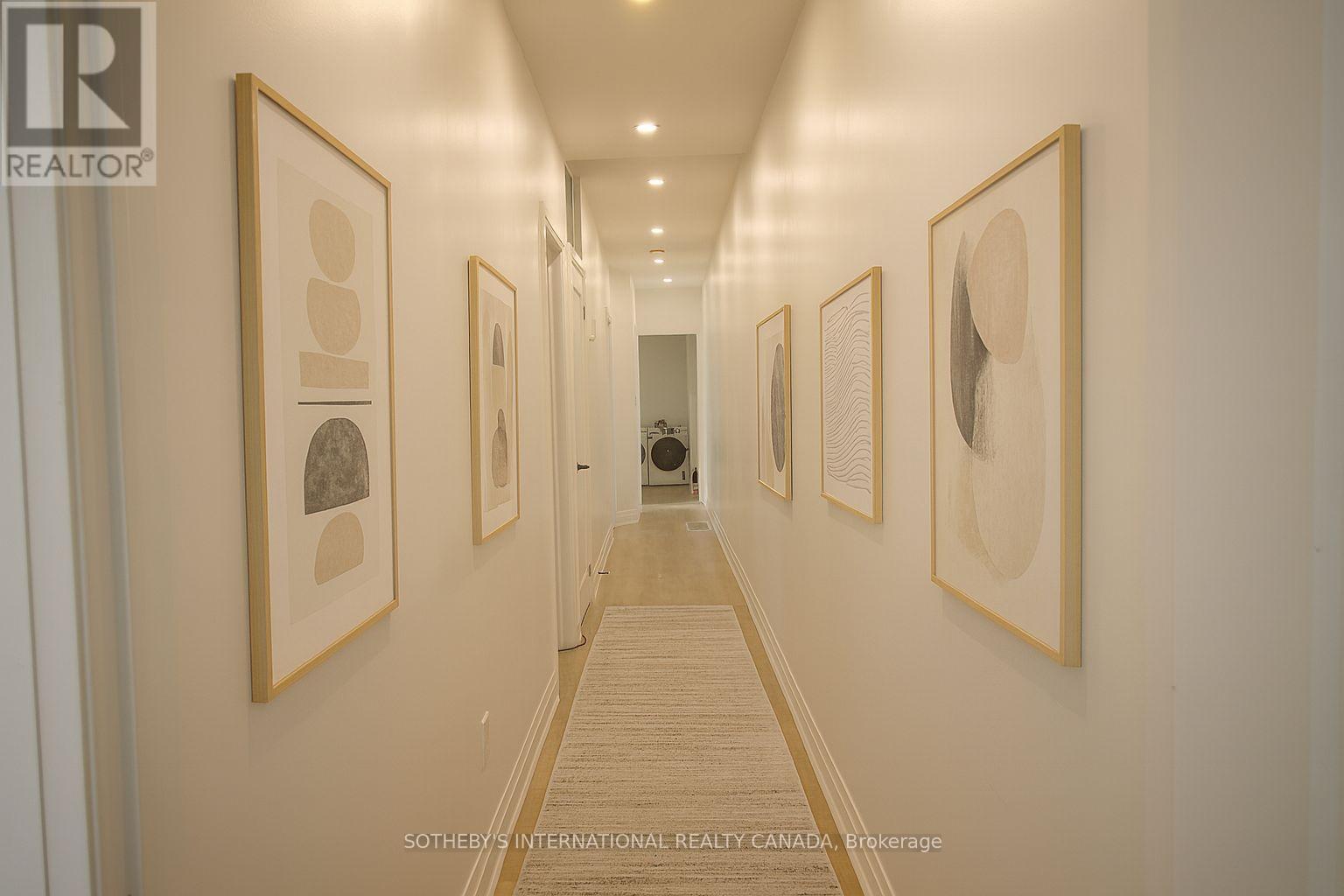 Upper - 1026 Queen Street, Toronto, Ontario  M4M 1K4 - Photo 3 - E12436780