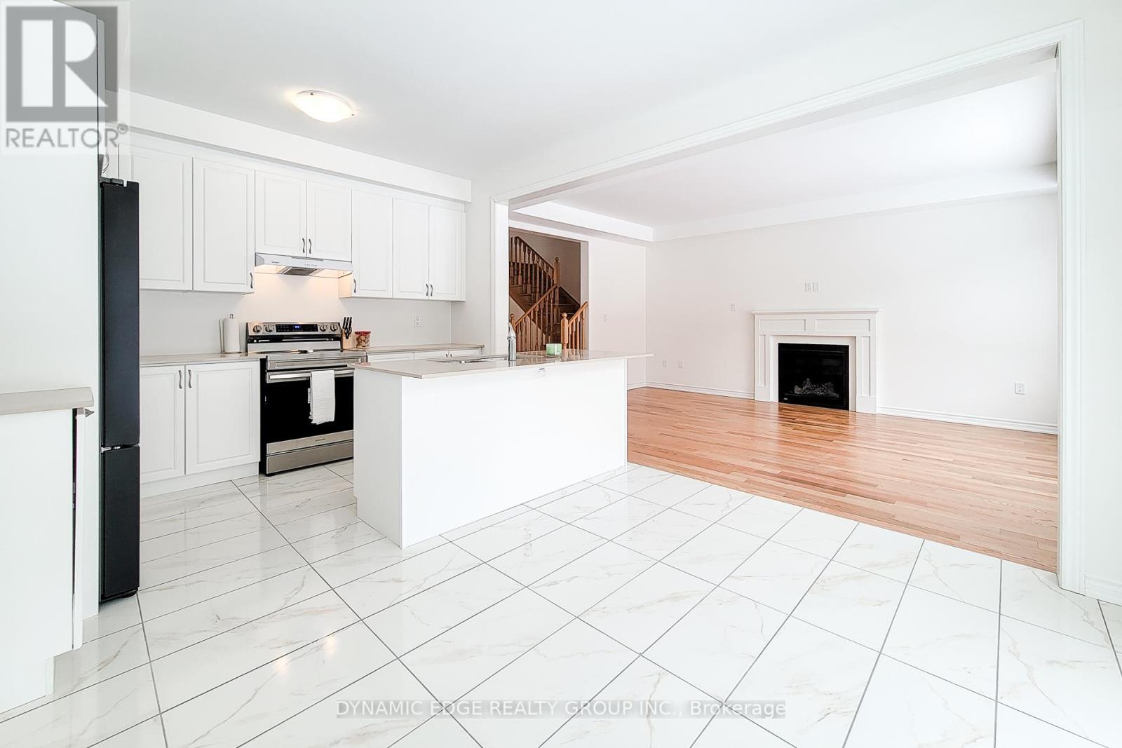 139 Henshaw Drive, Erin, Ontario  N0B 1T0 - Photo 11 - X12445281