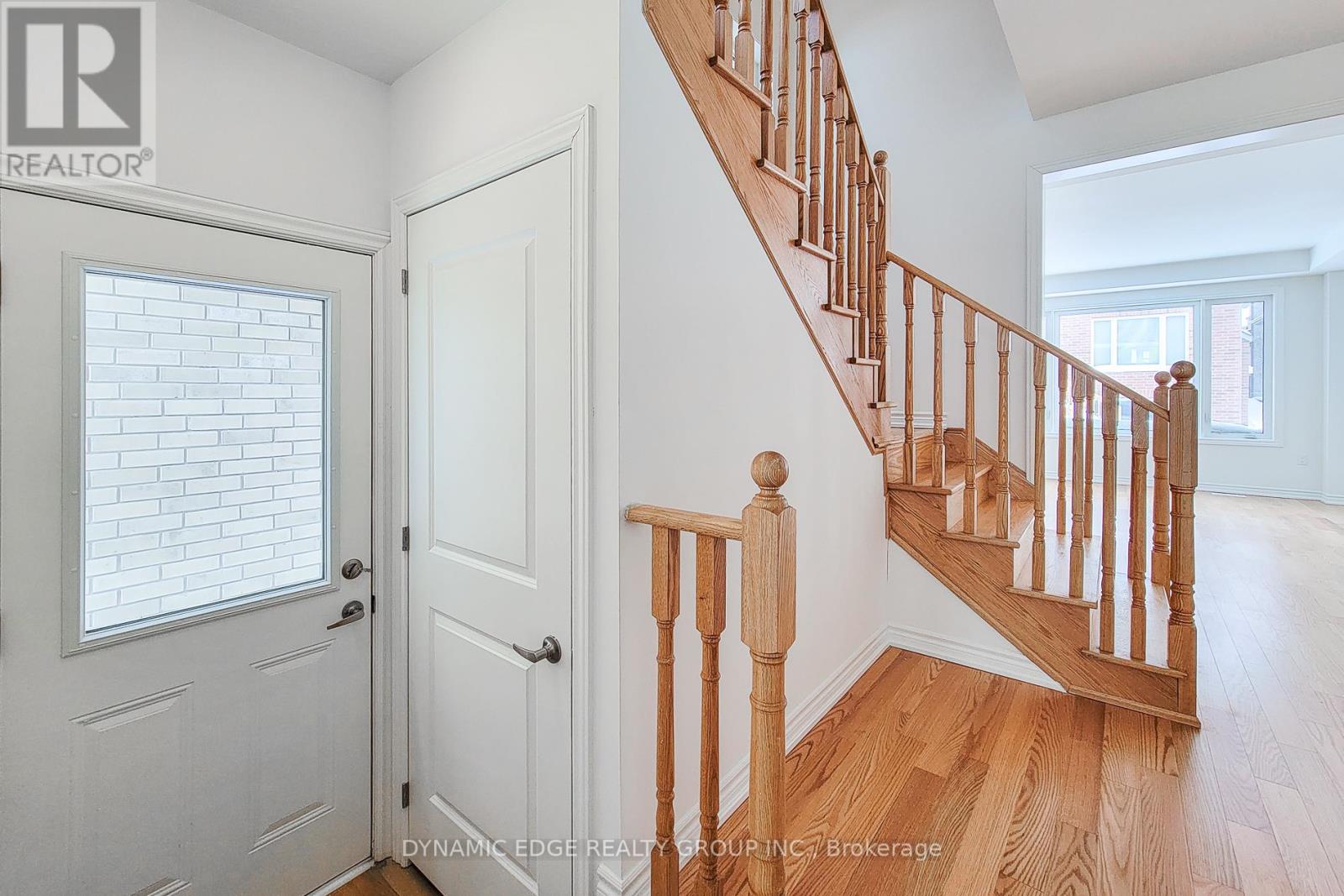 139 Henshaw Drive, Erin, Ontario  N0B 1T0 - Photo 38 - X12445281