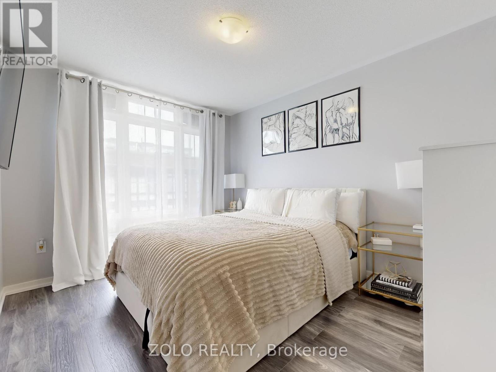 322 - 15 Whitaker Way, Whitchurch-Stouffville (Stouffville), Ontario  L4A 0W5 - Photo 12 - N12445355