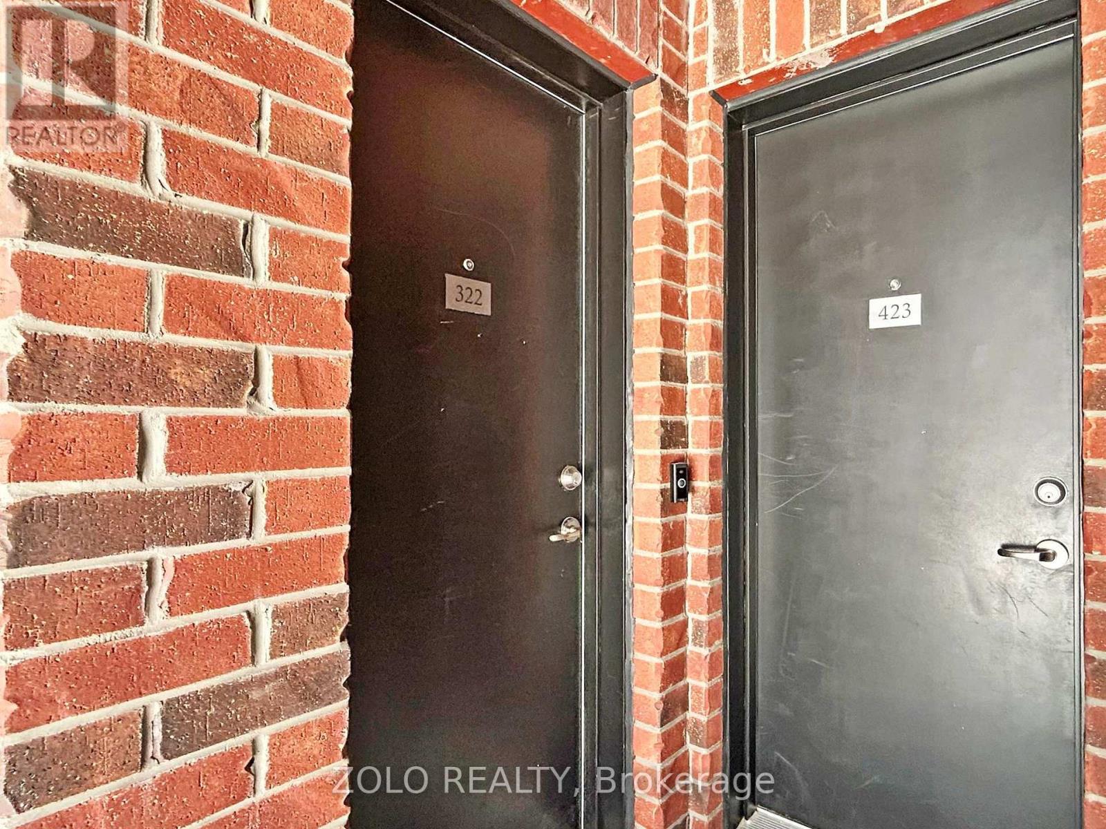 322 - 15 Whitaker Way, Whitchurch-Stouffville (Stouffville), Ontario  L4A 0W5 - Photo 2 - N12445355