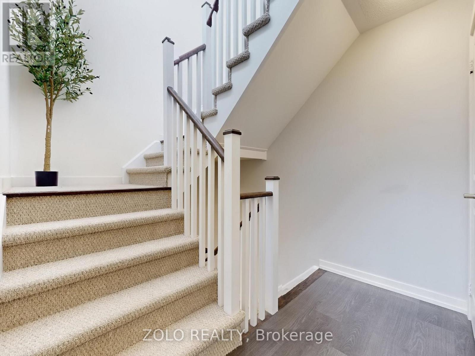322 - 15 Whitaker Way, Whitchurch-Stouffville (Stouffville), Ontario  L4A 0W5 - Photo 21 - N12445355