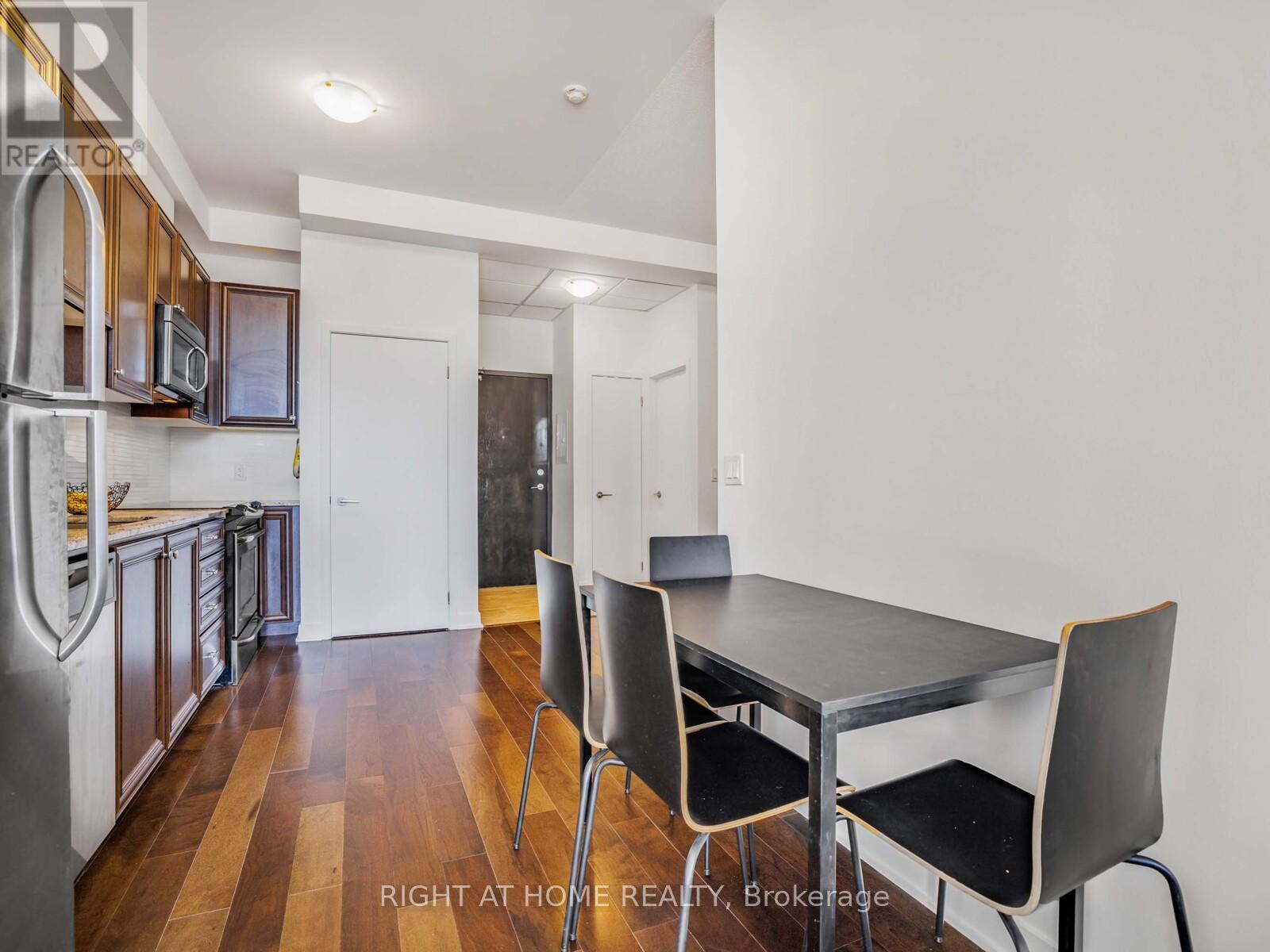 406 - 10376 Yonge Street, Richmond Hill (Mill Pond), Ontario  L4C 3B8 - Photo 11 - N12445366