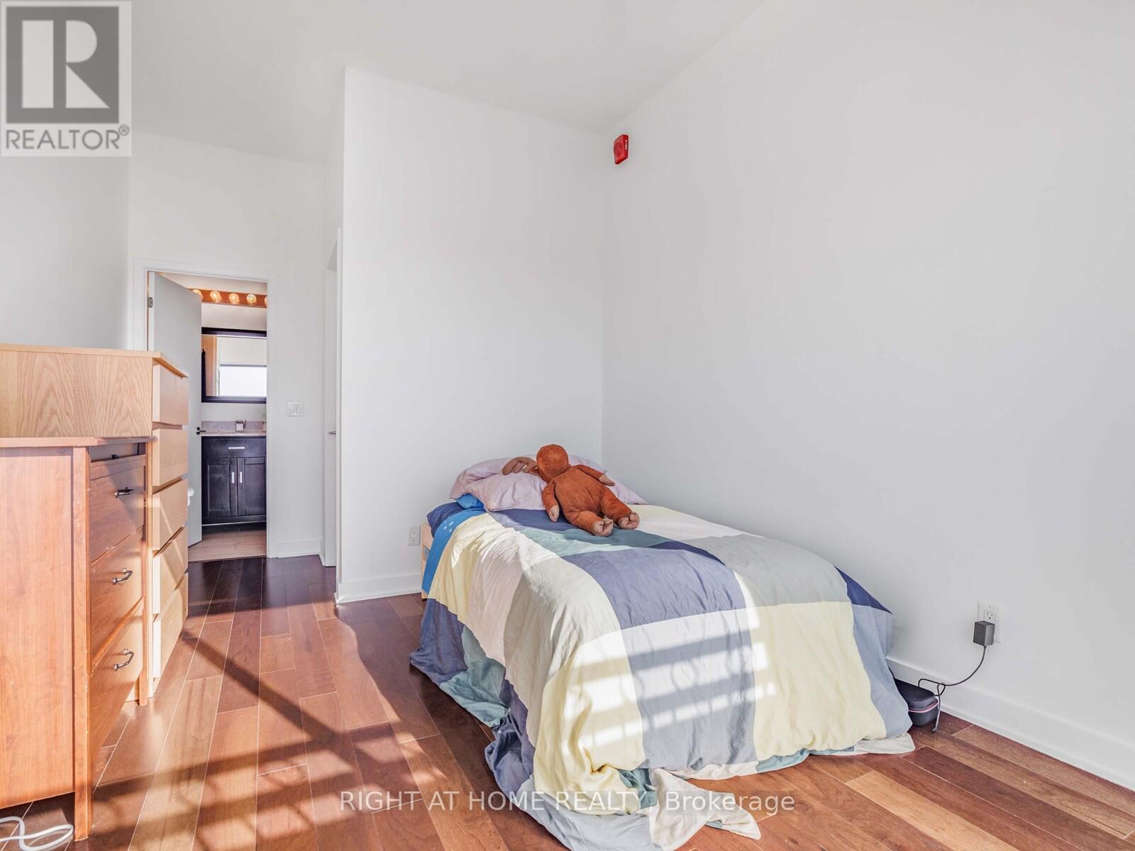 406 - 10376 Yonge Street, Richmond Hill (Mill Pond), Ontario  L4C 3B8 - Photo 19 - N12445366