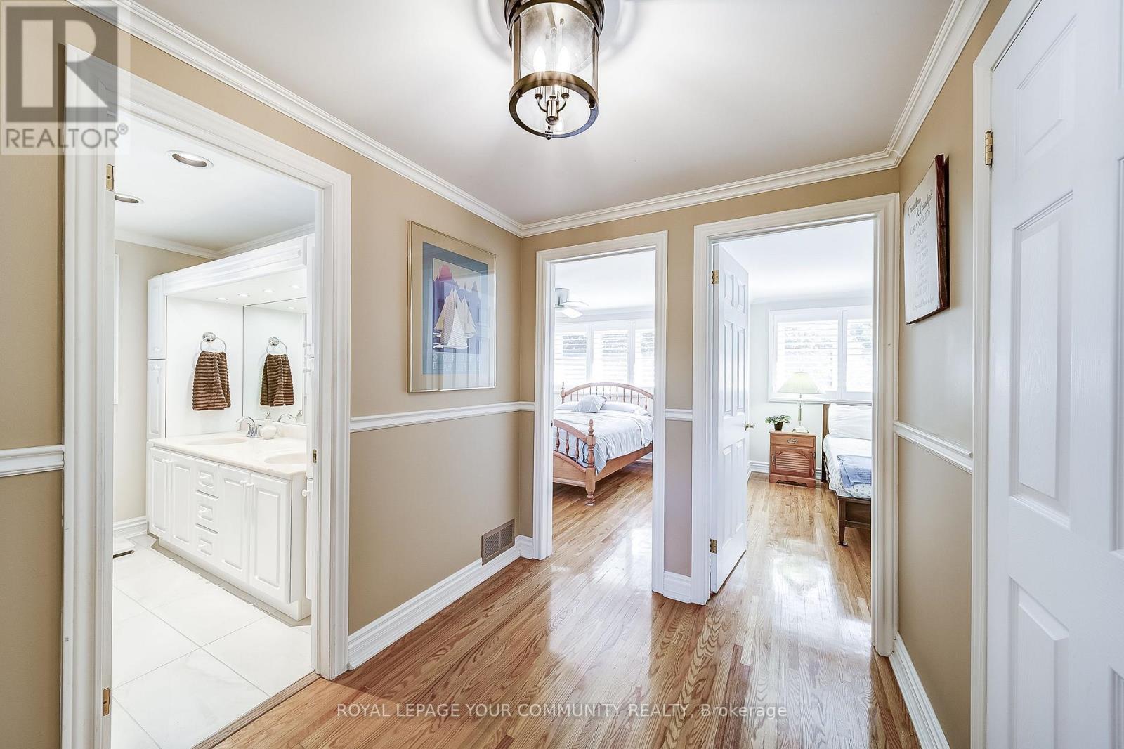 36 Devins Drive, Aurora, Ontario  L4G 2Z1 - Photo 15 - N12445376