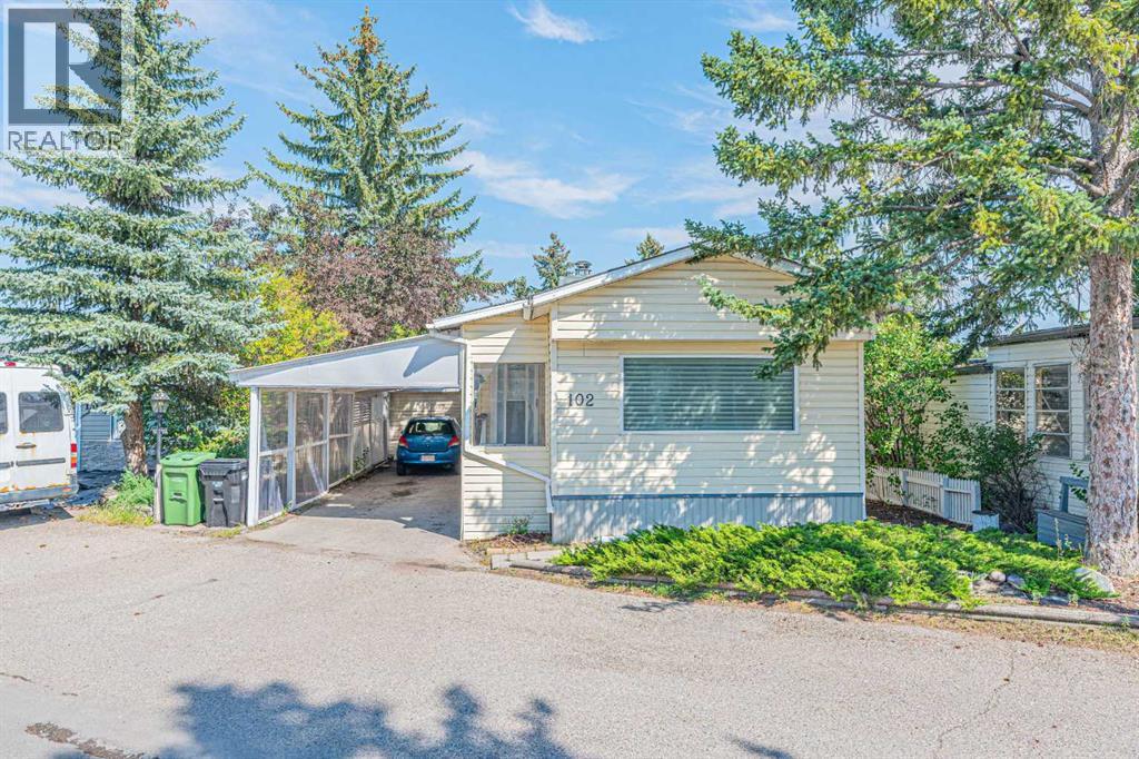 102, 3223 83 Street Nw, Calgary, Alberta  T3B 5N1 - Photo 1 - A2255734