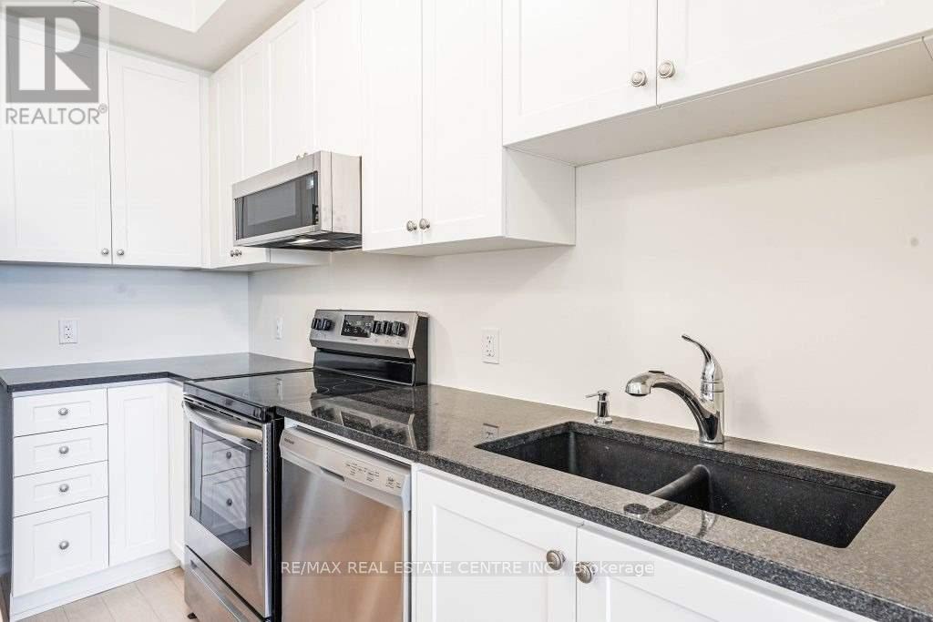 402 - 200 Lagerfeld Drive, Brampton, Ontario  L7A 5G5 - Photo 10 - W12445339