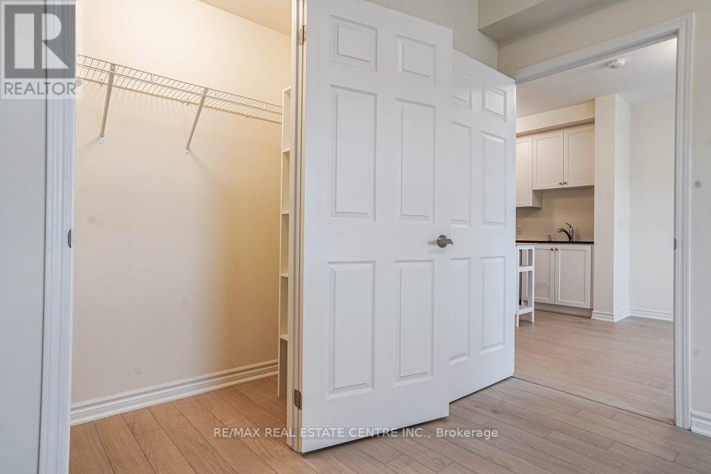 402 - 200 Lagerfeld Drive, Brampton, Ontario  L7A 5G5 - Photo 21 - W12445339