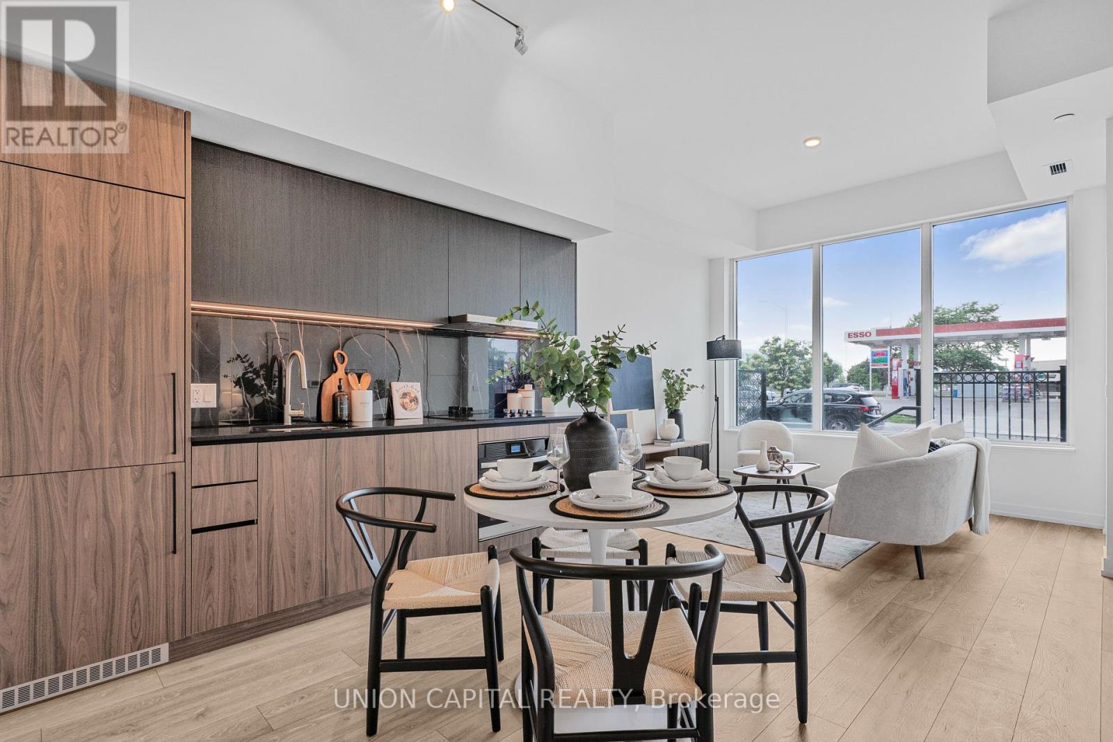 121 - 1100 Sheppard Avenue W, Toronto (York University Heights), Ontario  M3K 0E4 - Photo 1 - W12445343