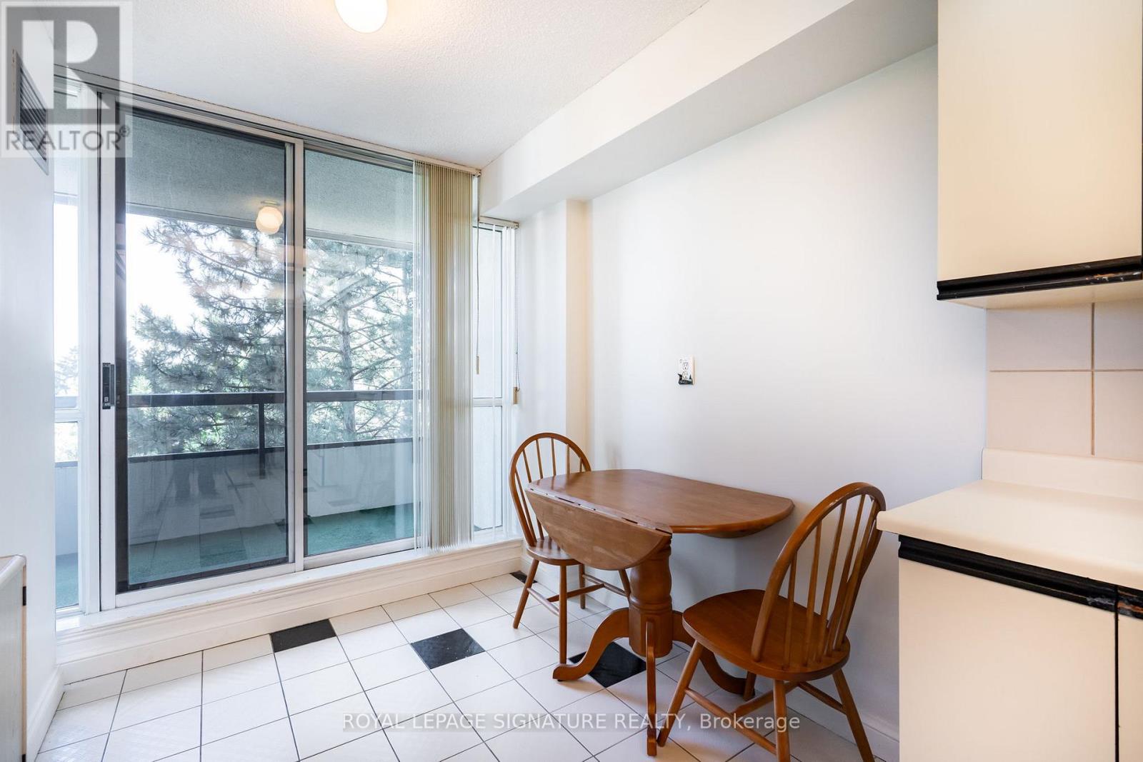 407 - 22 Hanover Road, Brampton (Queen Street Corridor), Ontario  L6S 5K7 - Photo 19 - W12445353