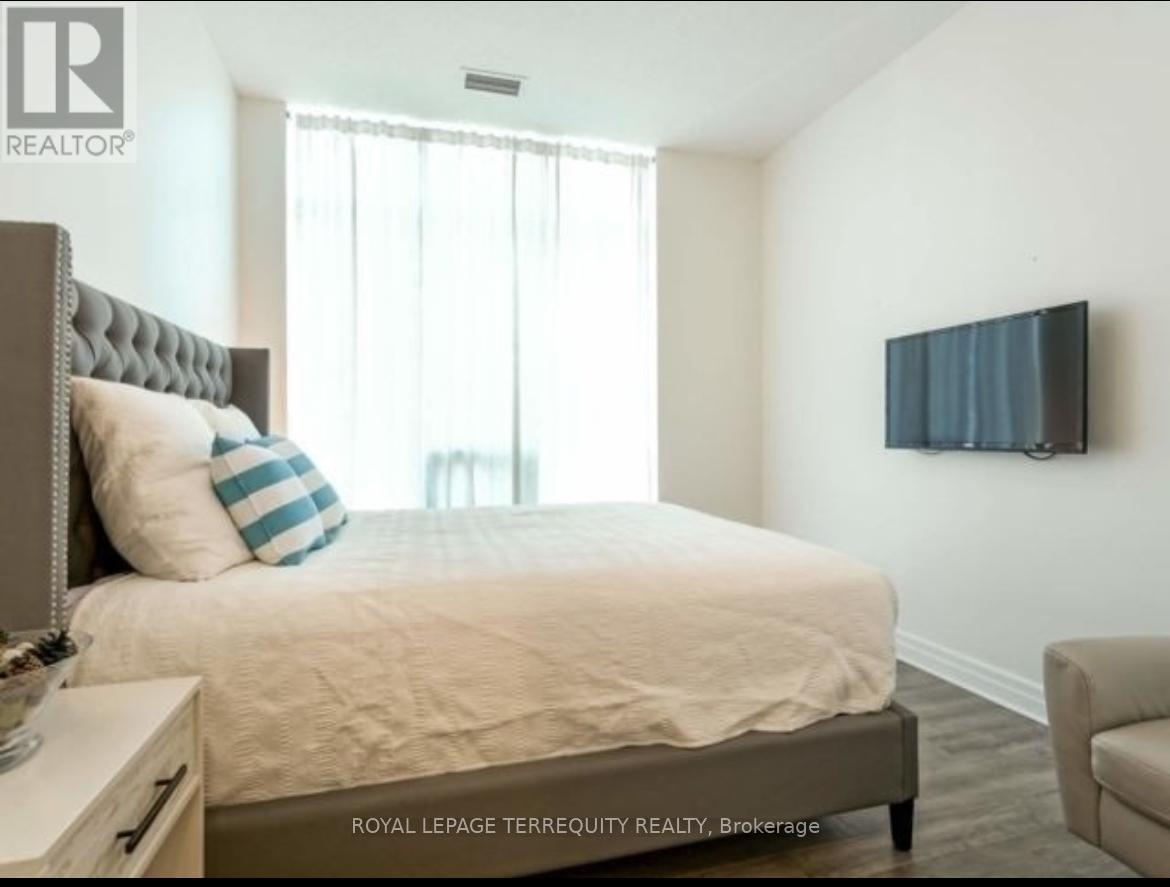 403 - 58 Marine Parade Drive, Toronto (Mimico), Ontario  M8V 4G1 - Photo 10 - W12445365