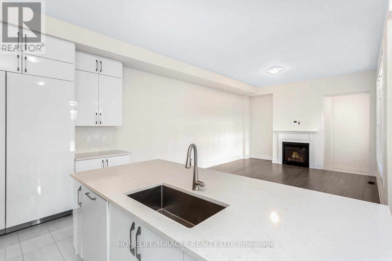 3326 Millicent Avenue, Oakville, Ontario  L6H 0Z8 - Photo 11 - W12445372