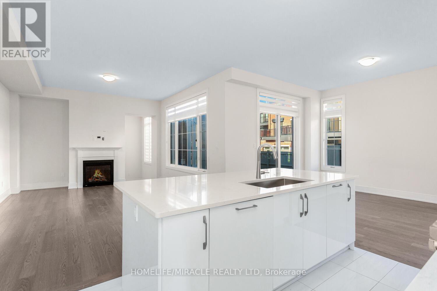 3326 Millicent Avenue, Oakville, Ontario  L6H 0Z8 - Photo 19 - W12445372