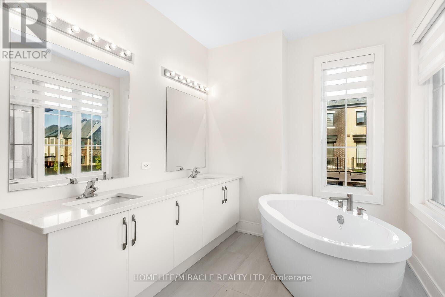 3326 Millicent Avenue, Oakville, Ontario  L6H 0Z8 - Photo 28 - W12445372