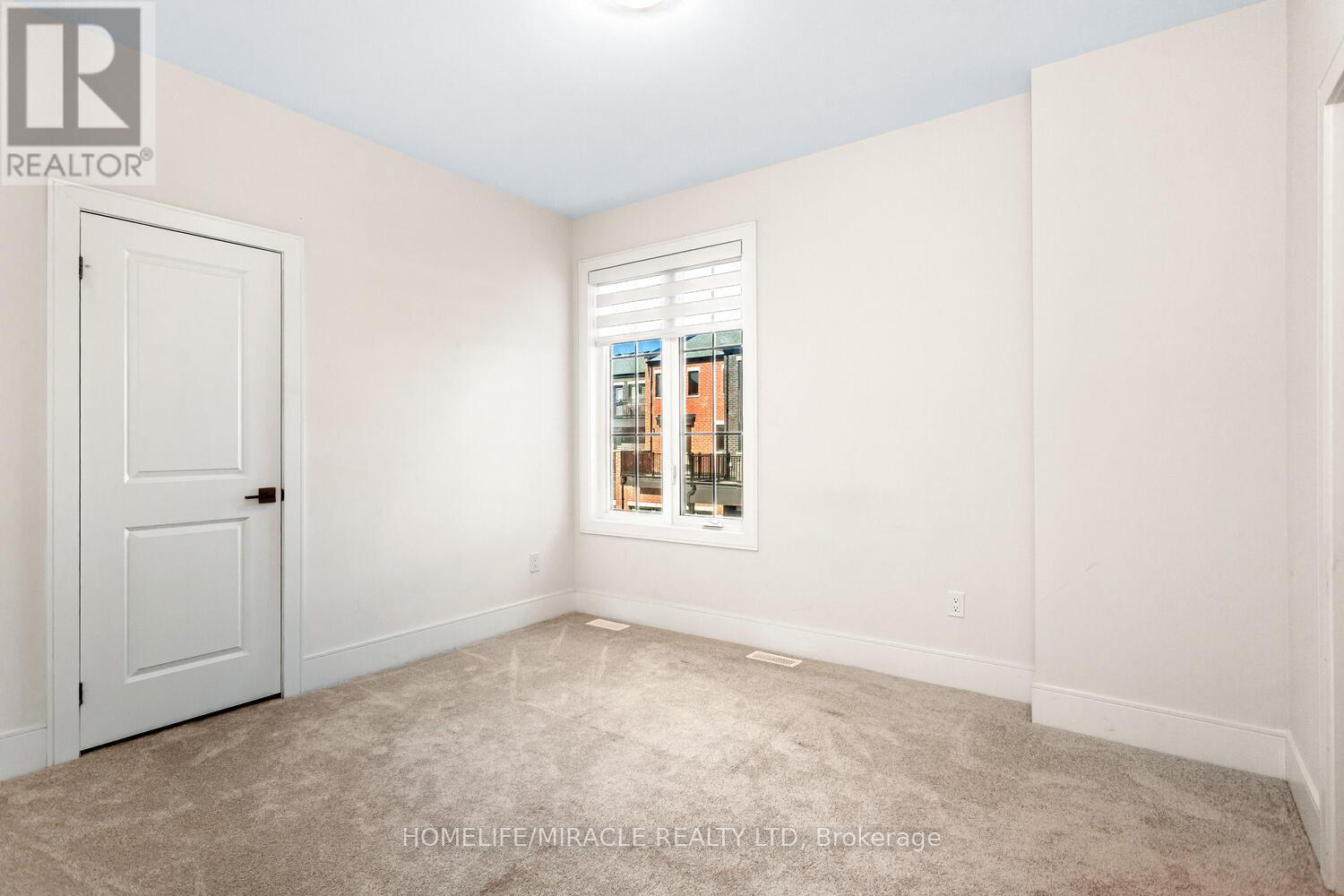 3326 Millicent Avenue, Oakville, Ontario  L6H 0Z8 - Photo 32 - W12445372