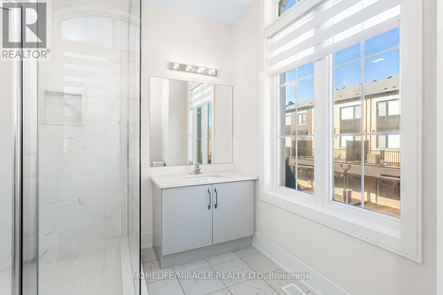 3326 Millicent Avenue, Oakville, Ontario  L6H 0Z8 - Photo 40 - W12445372