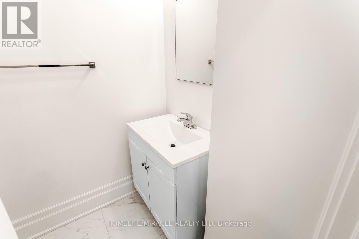 3326 Millicent Avenue, Oakville, Ontario  L6H 0Z8 - Photo 47 - W12445372