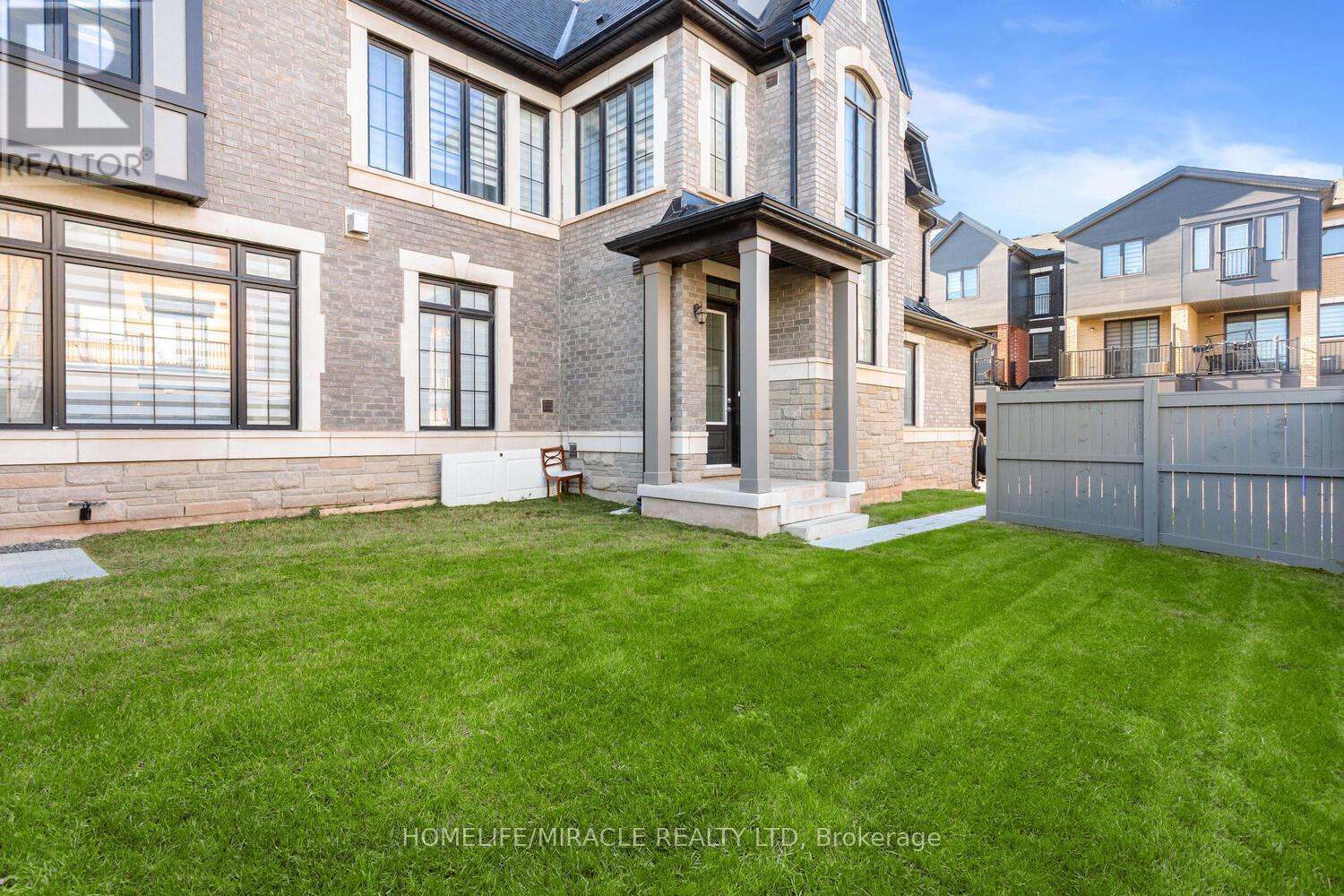 3326 Millicent Avenue, Oakville, Ontario  L6H 0Z8 - Photo 49 - W12445372