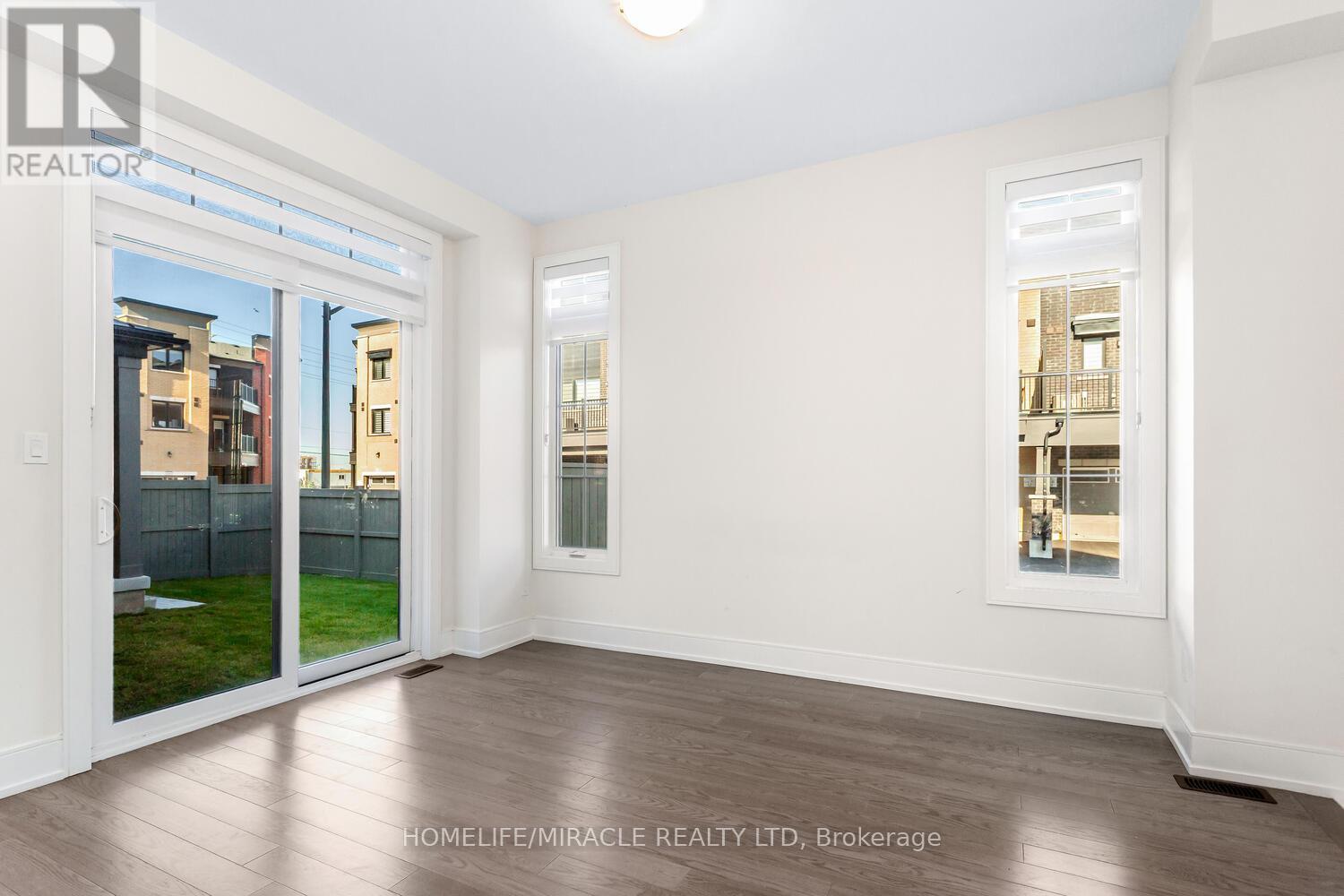 3326 Millicent Avenue, Oakville, Ontario  L6H 0Z8 - Photo 7 - W12445372